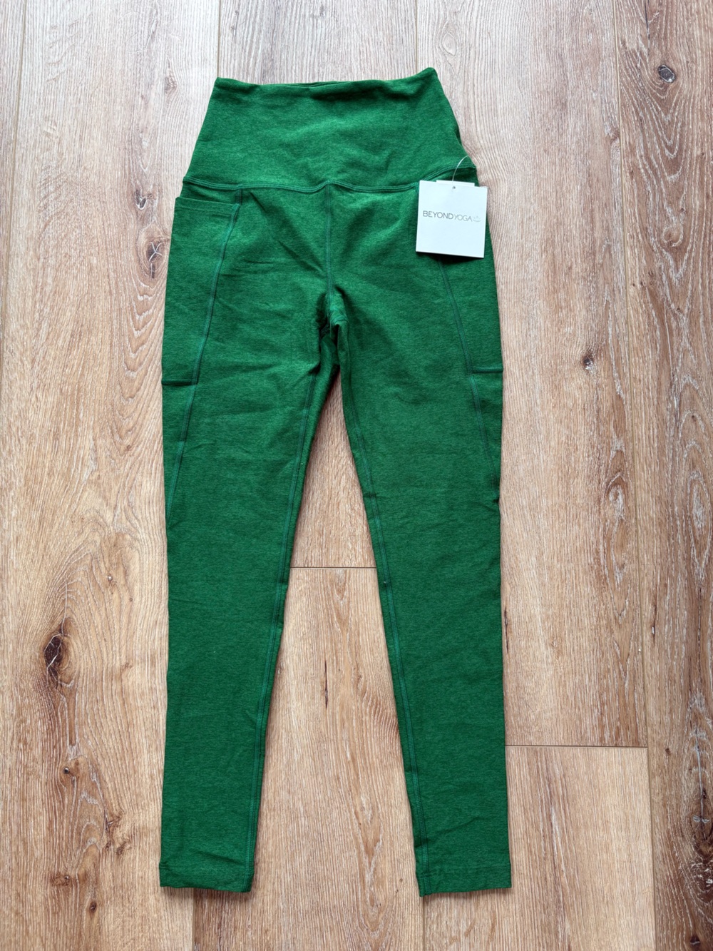 Beyond Yoga Emerald Green High-Rise Leggings with Pockets